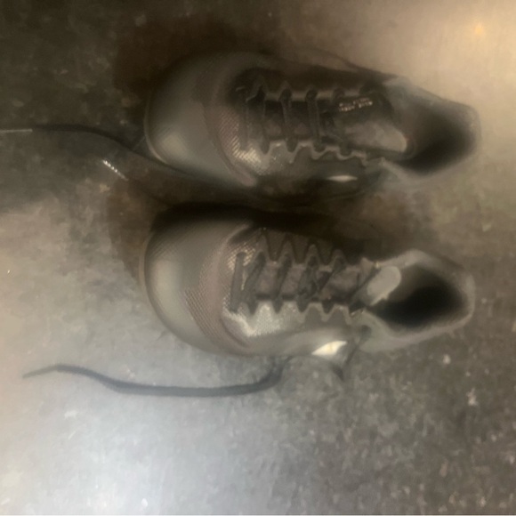 Nike Black and Silver Running Spikes - Picture 3 of 10